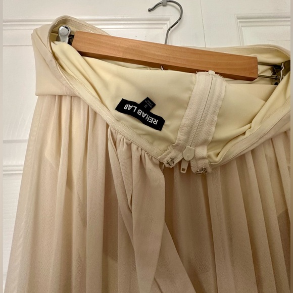 CREAM ONE SHOULDER CUT OUT STRAPPY SLIT
MAXI DRESS - Picture 8 of 9
